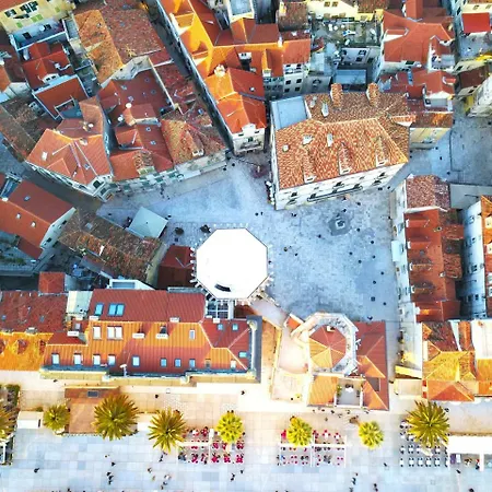 Gaius Aurelius Valerius In Split Centre-3