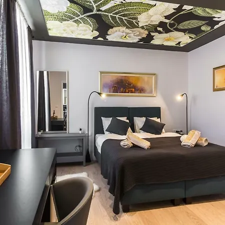 Luxury Rooms 7Heaven City-2