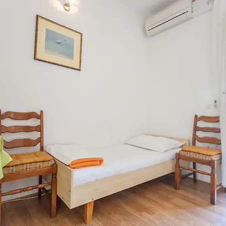 Apartment A4, Private Terrace Wi-Fi-2