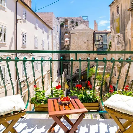 Lux Aurelius In Split Centre Old Town-3