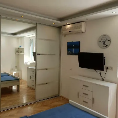 Apartment Split-2