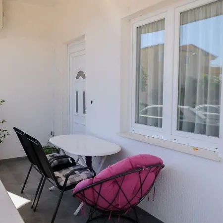 Apartment Neva-3