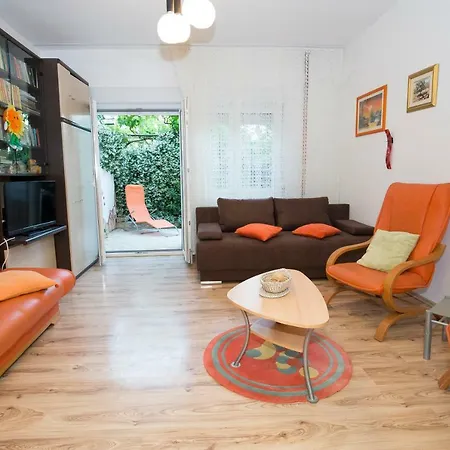 Apartments Viki-3