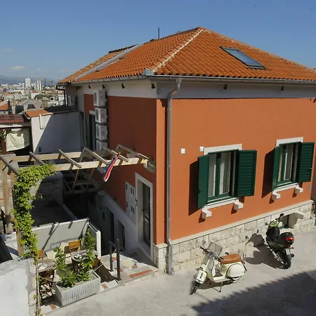 Villa Urbi Et Orbi-3
