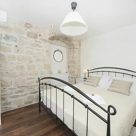 Apartments Stone Elegance-2