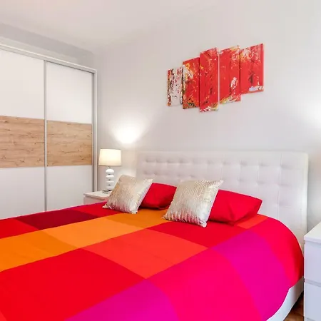 Apartment With Beach View, Magis Red-3