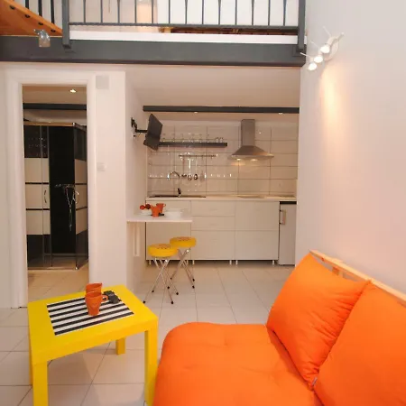 Studio Porta-2