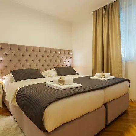 Valum Luxury Apartment-2