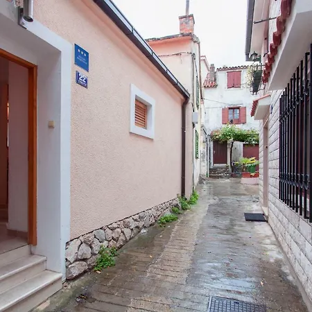 Studio Apartment Karlo-3