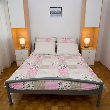 Apartments Put Plokita Smilja-2