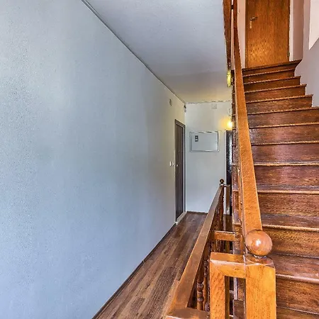 Studio Apartment With Balcony-2