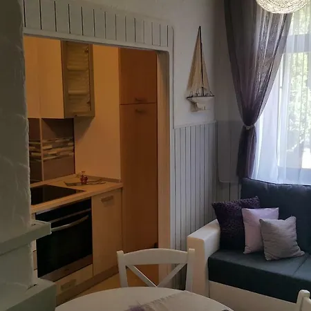 Apartment Bacvice Beach-3