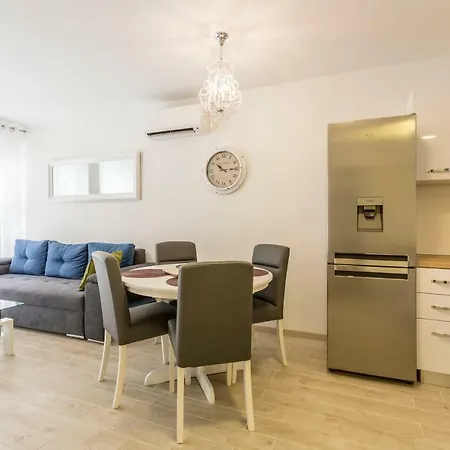 Apartments Luce And Antonio-3