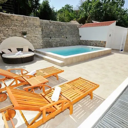 Private Oasis-Villa Sandina-3