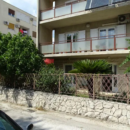 Job Studio Apartments-2