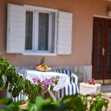 Apartment Neyra-3