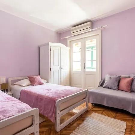 Sunny Apartment Split-3