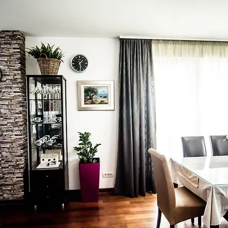 Luxury Apartment Julija - Znjan Beach-3