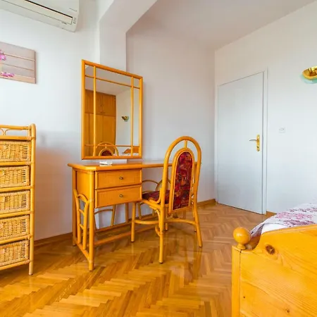 Penthouse Zia Split-2