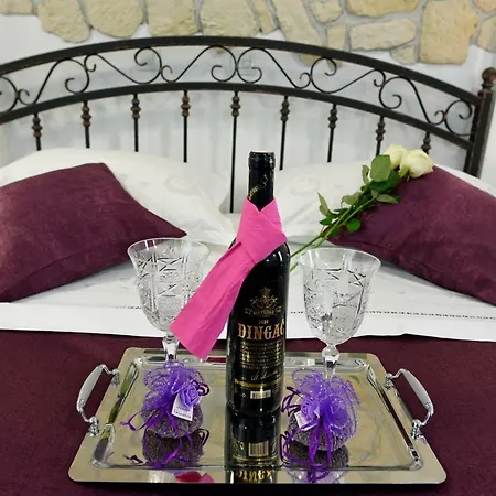 Kuzma Rooms And Apartments-3