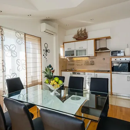 Apartments Selak-3