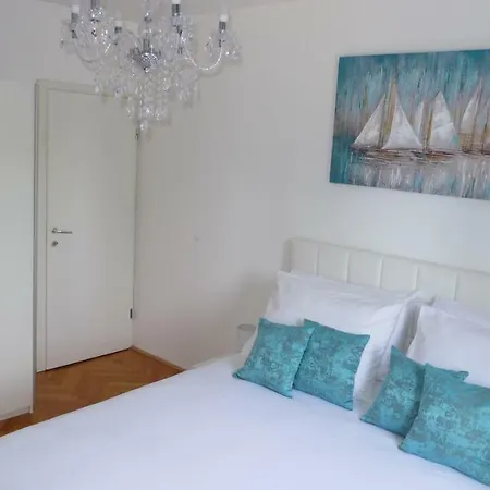 Apartment Spartium Split-3