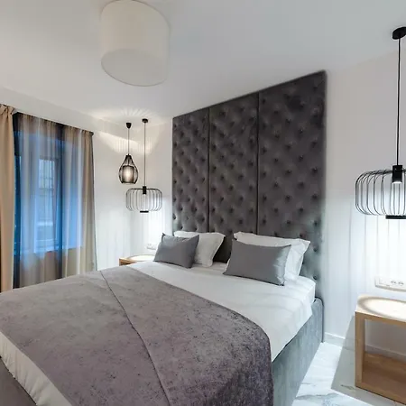 Royal Luxury Room-2