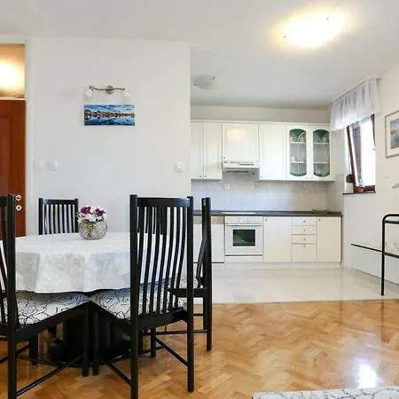Luxury Apartment Ela-2