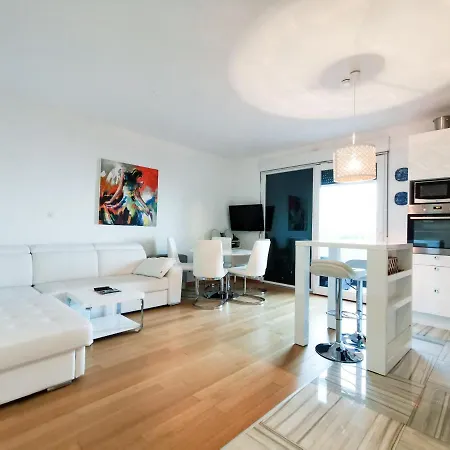 Veduta Luxury Apartments-2