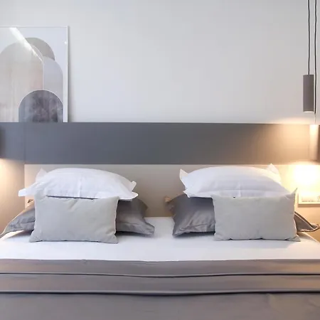 Apartments Hugo 2-2