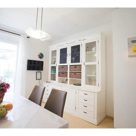 Apartment Lemon Tree-3