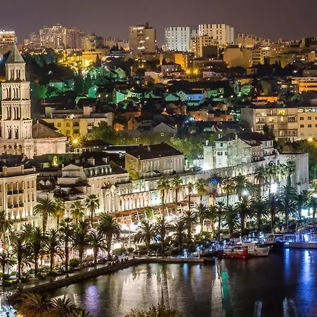 Luxury Apts Leone Split Centre-3