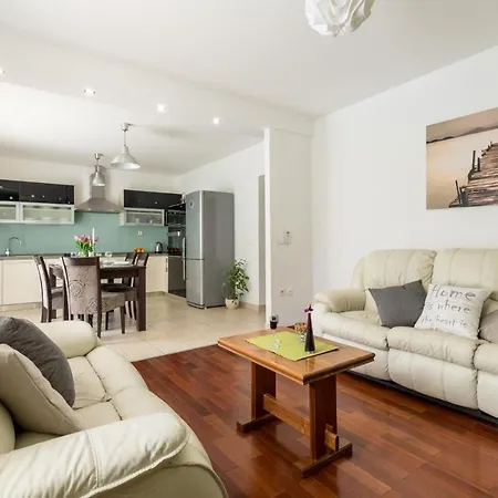 Apartman Kiara Hana-2