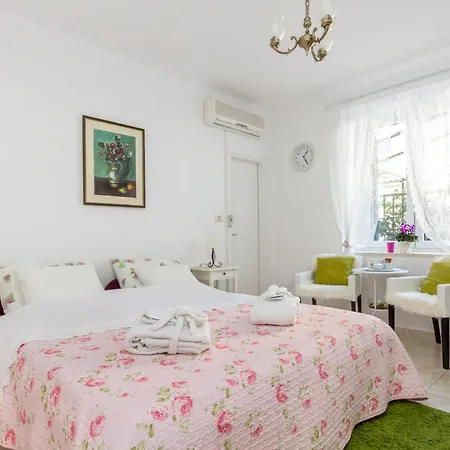 For All Seasons Apartment-3