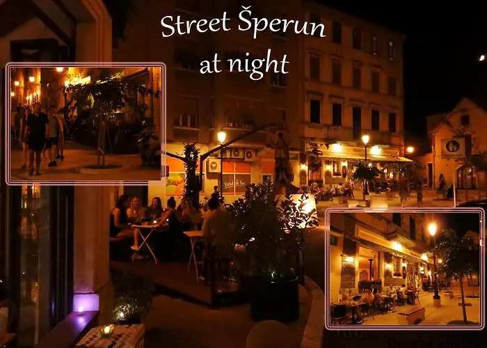 Famous Promenade Riva Apartment Split