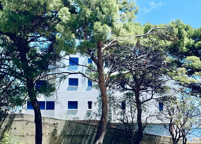 Hoteles cerca de Monastery and Church of Our Lady of Health