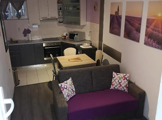Haustierfreundliches Apartment Gagi Split
