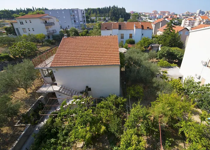 Apartments Iskra Split