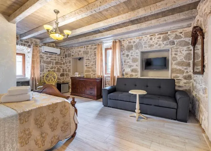 Boutique Historic Plaza Varos Split