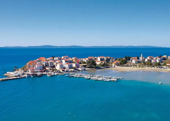 Four-Bedroom Holiday Home In Stobrec Split Privée